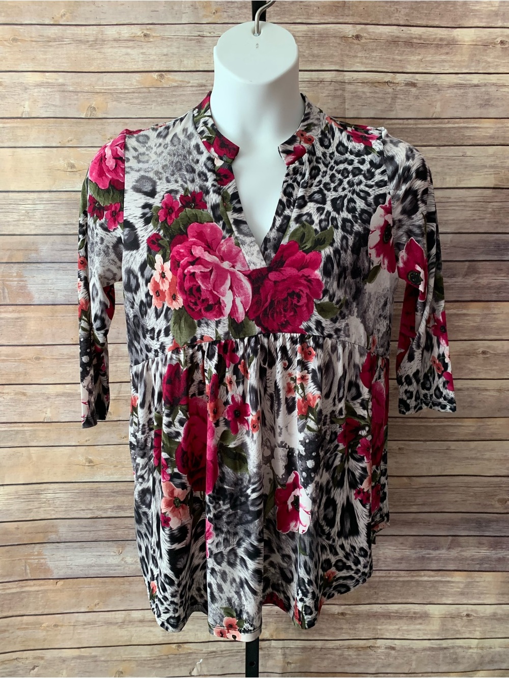 HoneyMe Floral & Leopard Print Top - Size L